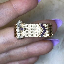 belvoir ing fashioned as a belt set with single ut diamonds