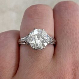 vintage trun engagement ring featuring a 2.62 carats diamond j color