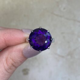 Antique 11.05ct Round Amethyst Platinum Ring Zoomed In Held