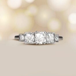 Antique 0.85ct 5 Stone Diamond Platinum Bellevue Ring. Circa 1920 Artistic