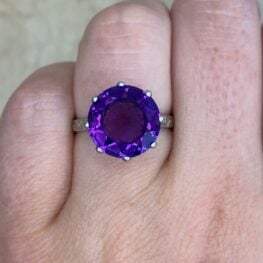 Bardonia Ring featuring a 4.57 carat round-cut amethyst